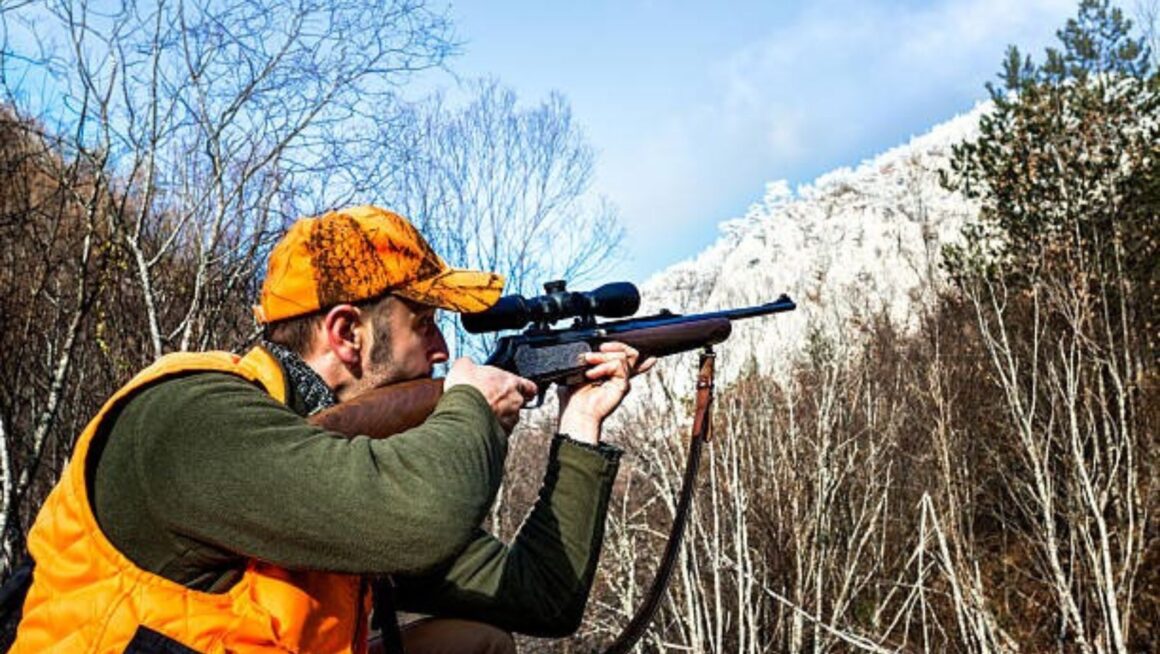 Great 10 must have hunting accessories for a successful expedition