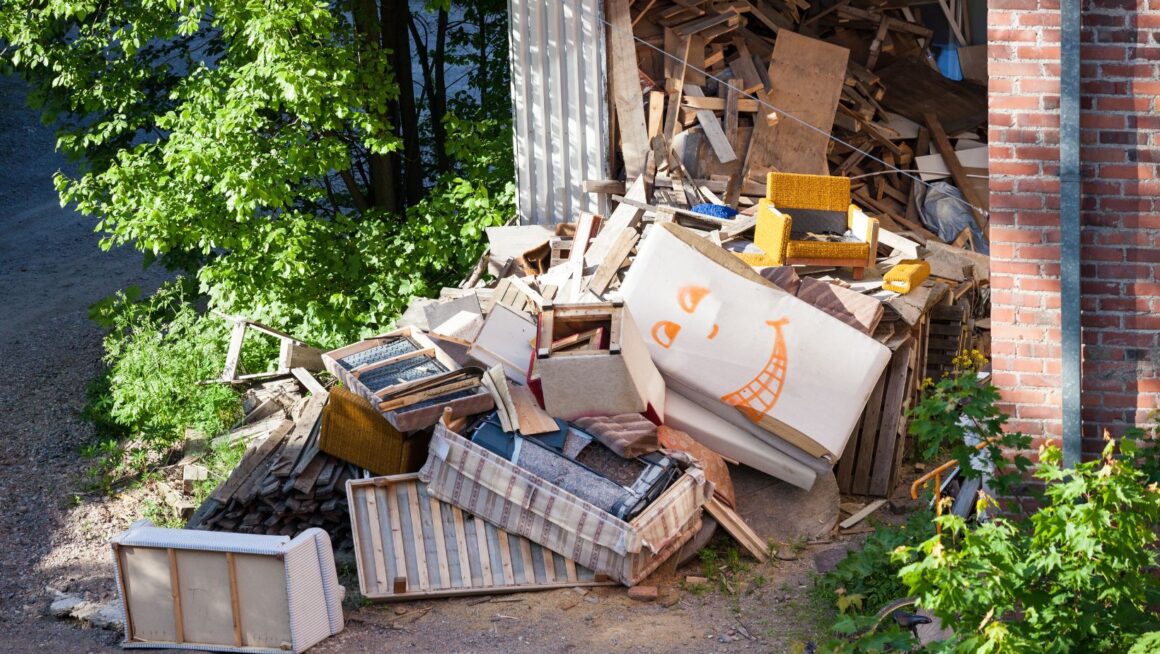 The journey of junk removal from your home to the tri cities community