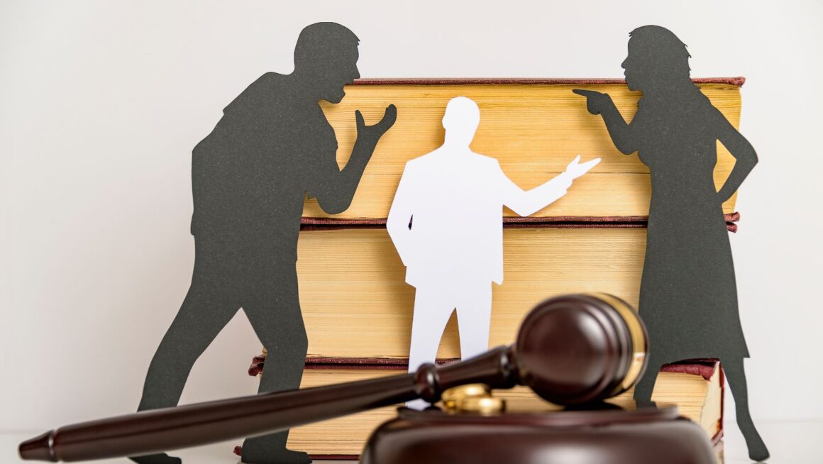How to choose the right divorce lawyer for your situation