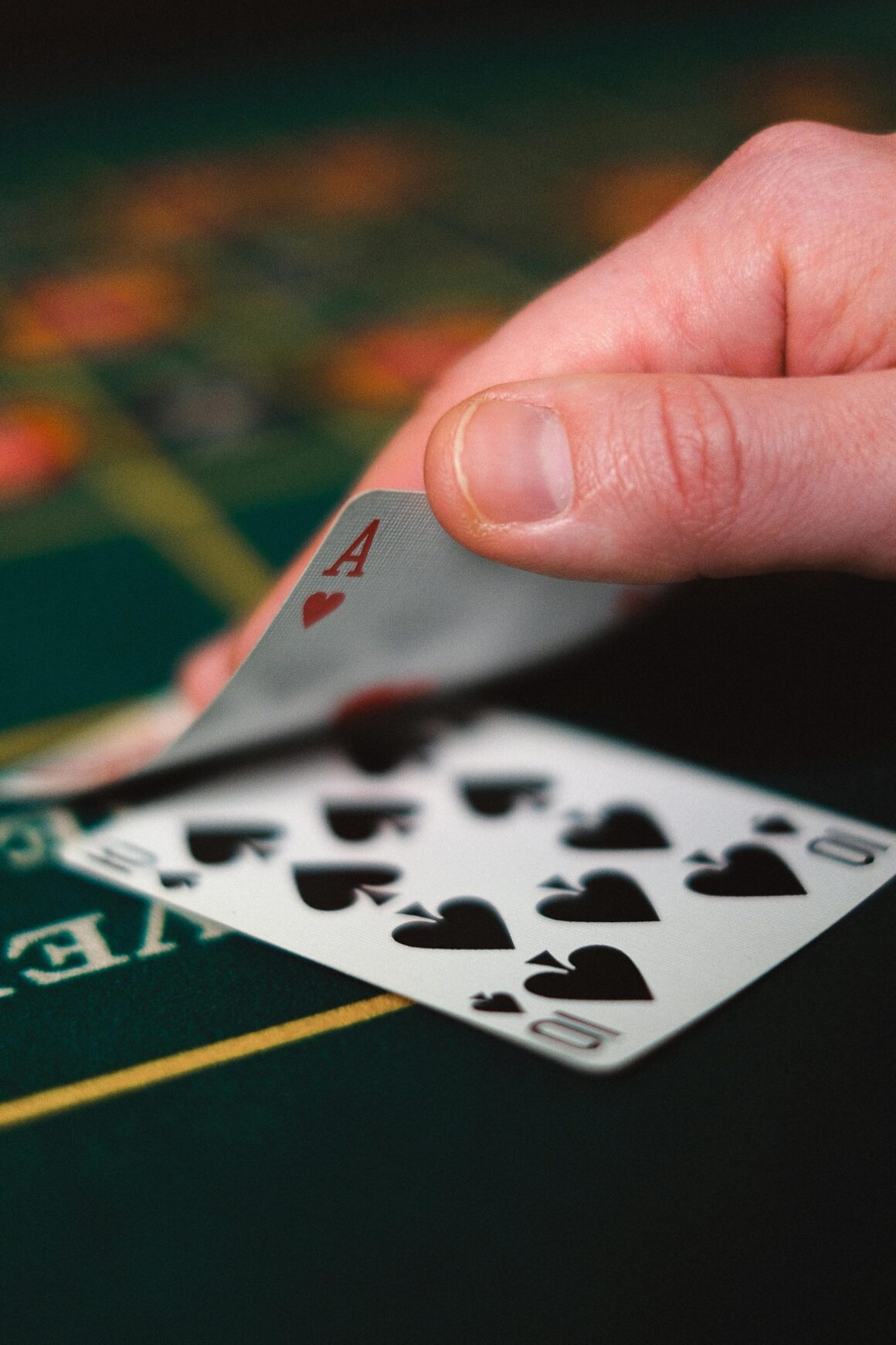 How regulated online casinos handle payments and player funds
