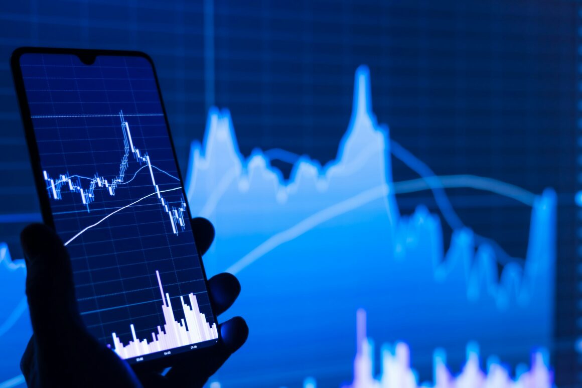 How can you maximize your trading potential with the right forex platform