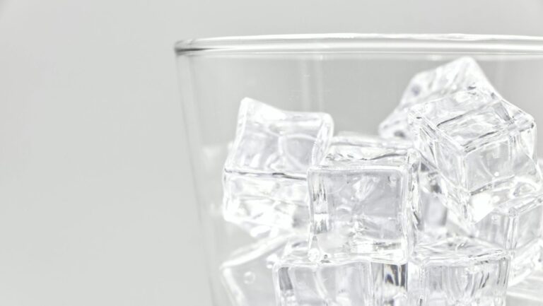 How to Choose an Energy-Efficient Commercial Ice Maker That Saves Money