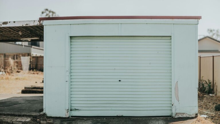 5 Security Advantages of Steel Prefab Garages for Your Tools and Vehicles