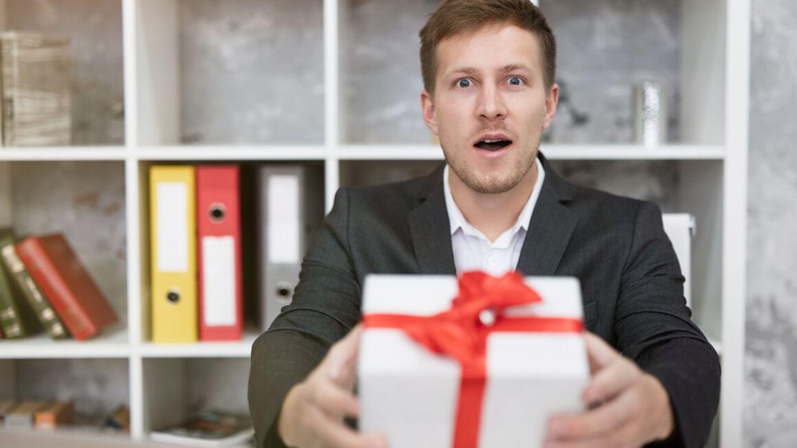 corporate gifting 2026, curated gift boxes, personalized corporate gifts, branded gift alternatives, executive gifting trends, corporate gift ideas, luxury gift boxes, business gifting solutions, corporate gift market 2026, custom corporate gift boxes