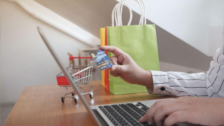 How Online Retail Trends Reflect Wider Economic Shifts