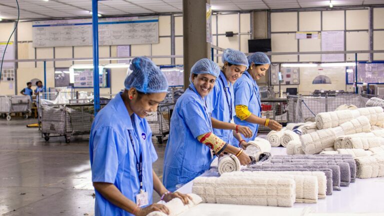 How Smart Factories Are Changing Manufacturing